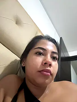 Snapshot of darsha_90 chatting on October 2025 12:01:02 AM darsha 90 online show from October 2025 12:01:02 AM