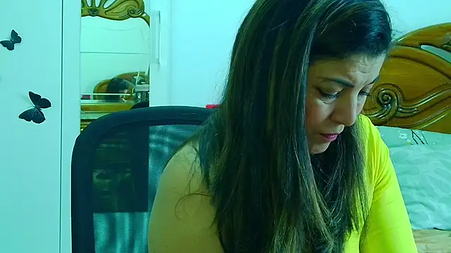 Julie Boronat26 online show from March 2026 02:35:02 PM