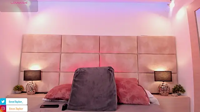 Eevee Taylor online show from May 2026 03:37:01 AM