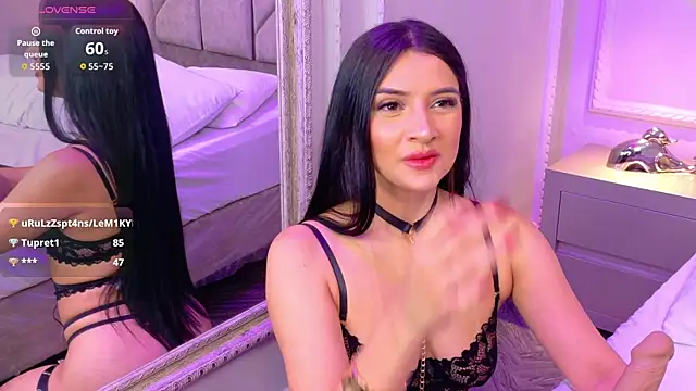 Harper-Avary online show from November 2025 03:12:02 PM