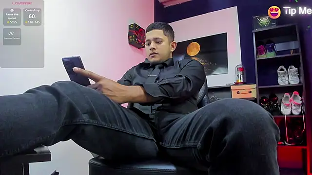 Snapshot of Marcos_garcias chatting on June 2026 10:04:02 AM Marcos garcias online show from June 2026 10:04:02 AM