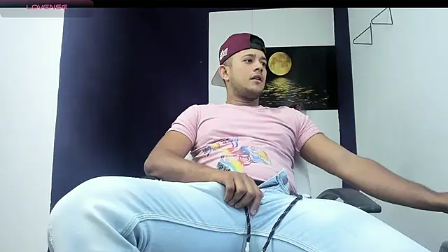 Snapshot of Marcos_garcias chatting on February 2025 11:40:02 AM Marcos garcias online show from February 2025 11:40:02 AM