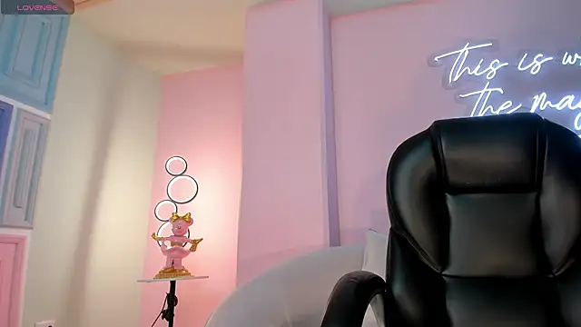 GabriellaLee online show from October 2025 02:45:01 AM