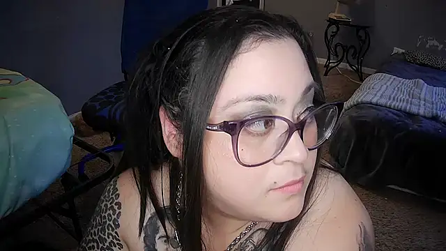 tillymarie34 online show from February 2025 07:52:02 PM
