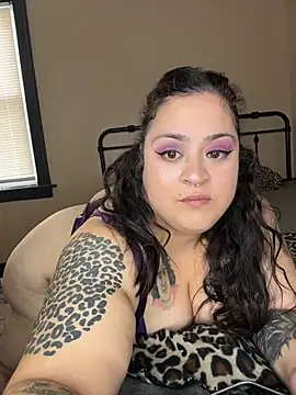 tillymarie34 online show from November 2025 04:54:01 PM