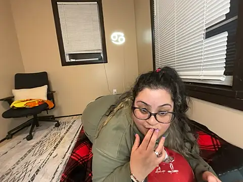 tillymarie34 online show from February 2026 11:48:02 PM