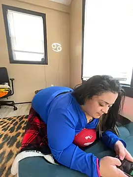 tillymarie34 online show from February 2026 05:02:02 PM