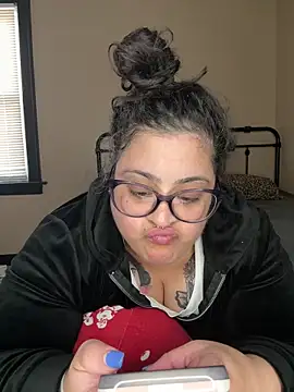 tillymarie34 online show from November 2025 07:46:02 PM