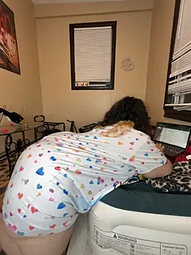 tillymarie34 online show from May 2026 03:03:02 AM