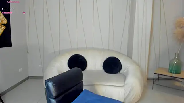StacyWoods online show from March 2025 04:49:01 PM