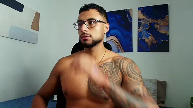 LiamGarcia1 online show from September 2025 02:05:01 PM