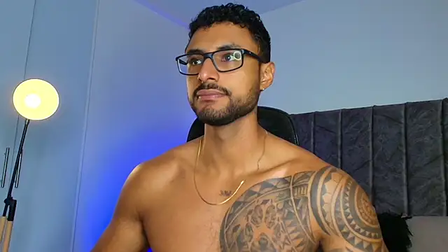 Snapshot of LiamGarcia1 chatting on October 2025 01:12:02 PM LiamGarcia1 online show from October 2025 01:12:02 PM