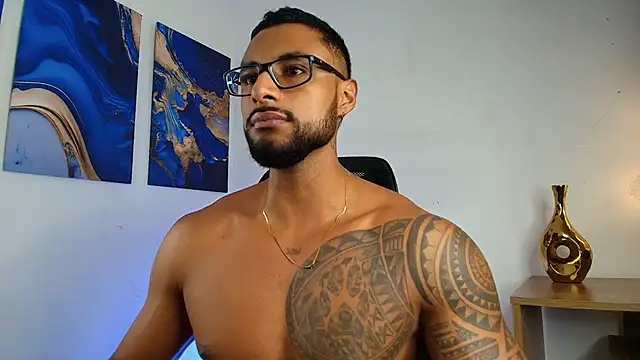 LiamGarcia1 online show from February 2026 07:32:01 PM