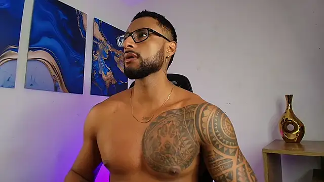 LiamGarcia1 online show from February 2026 12:46:02 PM