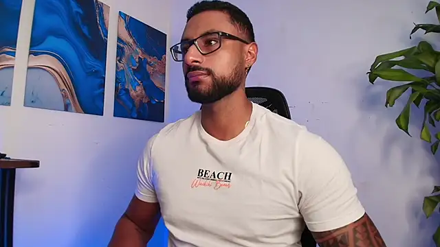 LiamGarcia1 online show from March 2026 03:22:01 PM