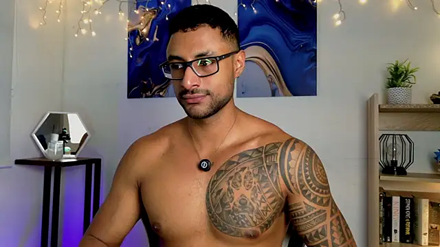LiamGarcia1 online show from July 2026 02:39:02 PM