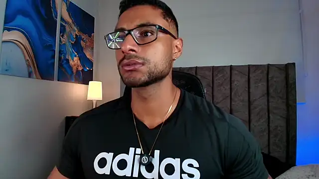 LiamGarcia1 online show from April 2026 04:40:01 AM