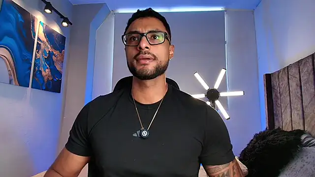 LiamGarcia1 online show from May 2026 04:38:02 PM