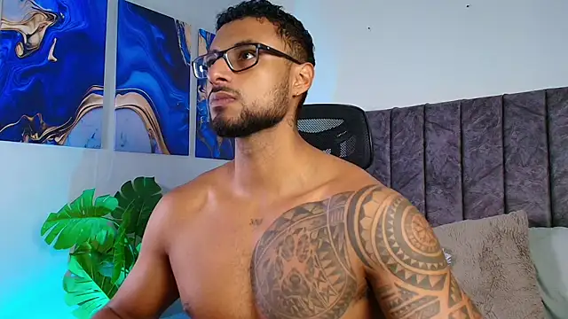 LiamGarcia1 online show from September 2025 01:17:02 PM
