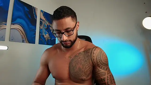 LiamGarcia1 online show from February 2026 02:17:02 PM