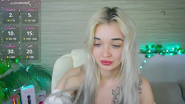 Snapshot of Ashley_S chatting on March 2025 03:22:01 AM Ashley S online show from March 2025 03:22:01 AM