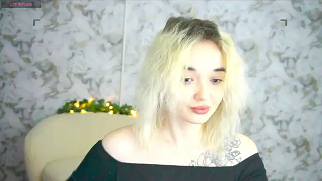 Ashley S online show from April 2026 10:16:01 PM
