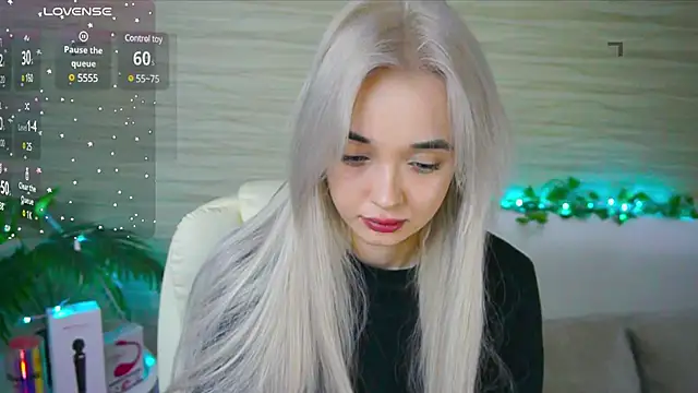 Snapshot of Ashley_S chatting on March 2025 11:06:01 PM Ashley S online show from March 2025 11:06:01 PM