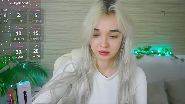 Snapshot of Ashley_S chatting on March 2025 02:20:01 AM Ashley S online show from March 2025 02:20:01 AM