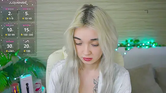 Snapshot of Ashley_S chatting on March 2025 11:16:02 PM Ashley S online show from March 2025 11:16:02 PM