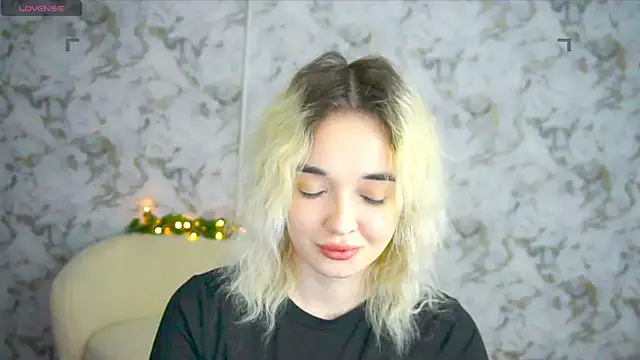 Ashley S online show from May 2026 10:19:02 PM