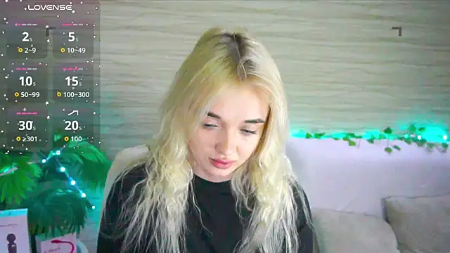 Snapshot of Ashley_S chatting on October 2025 10:11:01 PM Ashley S online show from October 2025 10:11:01 PM