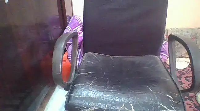 Snapshot of AuntyLover_BhabhiLover_ chatting on March 2025 12:14:02 PM AuntyLover BhabhiLover online show from March 2025 12:14:02 PM