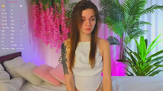 EvaHair online show from April 2026 08:26:02 PM