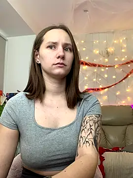 HotCaramellsTV online show from October 2025 09:30:01 AM