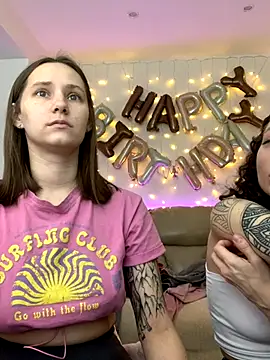 Snapshot of HotCaramellsTV chatting on October 2025 10:17:01 AM HotCaramellsTV online show from October 2025 10:17:01 AM