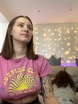 Snapshot of HotCaramellsTV chatting on October 2025 09:11:02 AM HotCaramellsTV online show from October 2025 09:11:02 AM