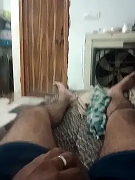 pintuS40 online show from November 2025 12:59:02 AM