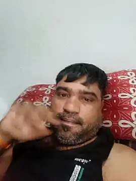 Snapshot of pintuS40 chatting on April 2026 12:57:01 AM pintuS40 online show from April 2026 12:57:01 AM