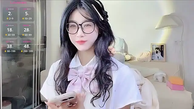 Luminous163 online show from October 2025 11:42:02 AM