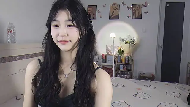 Luminous163 online show from March 2025 04:20:02 PM