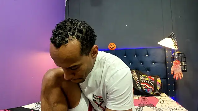 Salomon koude online show from October 2025 07:02:01 PM