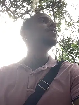 Salomon koude online show from December 2025 06:01:02 PM