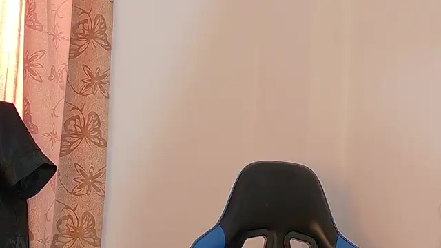 GeorginaHills online show from October 2025 08:43:02 PM