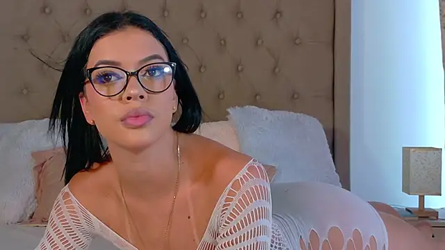 GeorginaHills online show from December 2025 08:14:01 PM