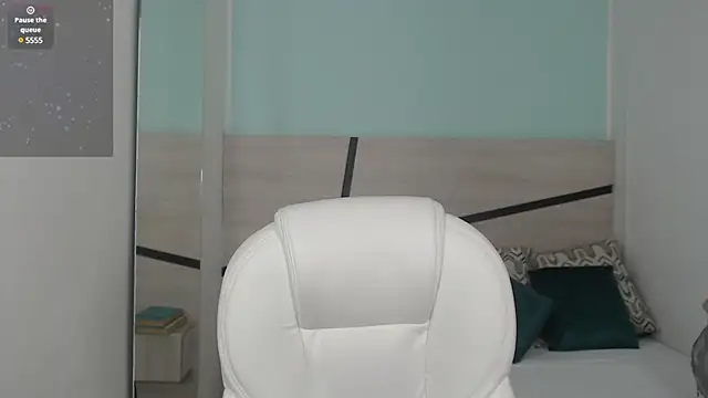 Snapshot of sussy_leon chatting on March 2025 01:10:02 PM sussy leon online show from March 2025 01:10:02 PM