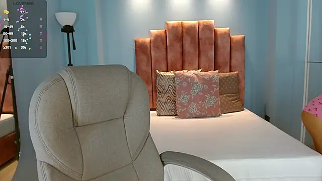 Snapshot of sussy_leon chatting on May 2026 12:12:01 PM sussy leon online show from May 2026 12:12:01 PM