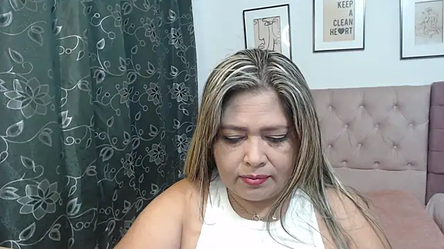 CANDYSWEET51 online show from November 2025 11:14:01 AM