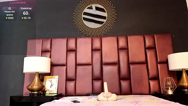 Snapshot of ElisabethMassey chatting on February 2025 03:37:01 AM ElisabethMassey online show from February 2025 03:37:01 AM