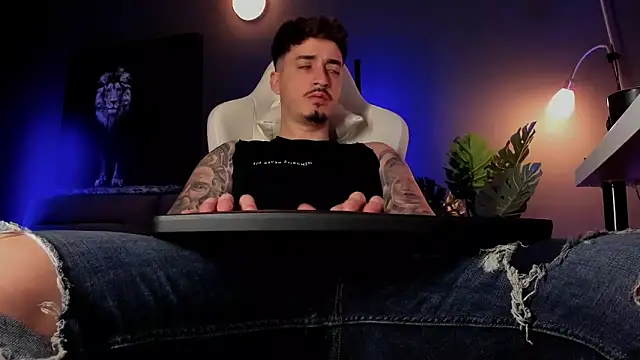 uptomatty online show from May 2026 06:53:01 AM