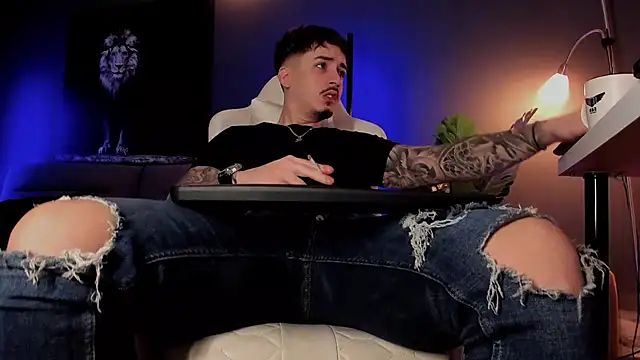 uptomatty online show from February 2026 07:06:02 AM